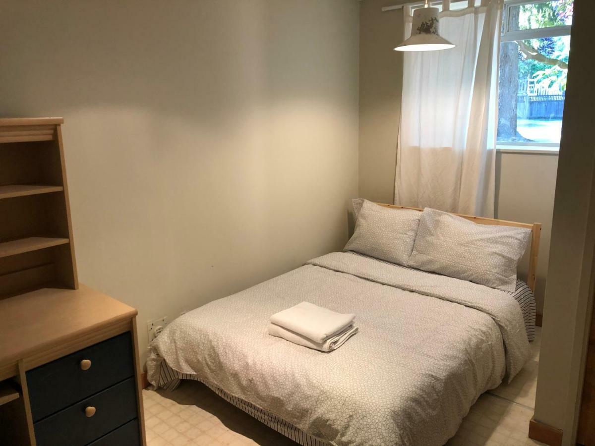 לאנגלי West Point Grey Guest House מראה חיצוני תמונה