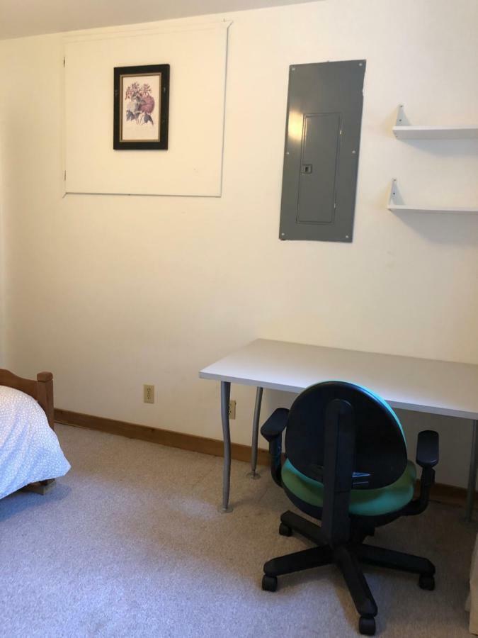 לאנגלי West Point Grey Guest House מראה חיצוני תמונה