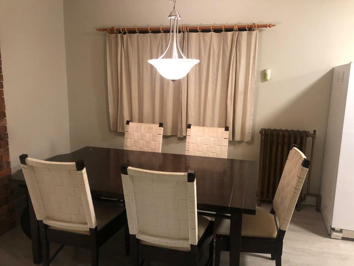 לאנגלי West Point Grey Guest House מראה חיצוני תמונה