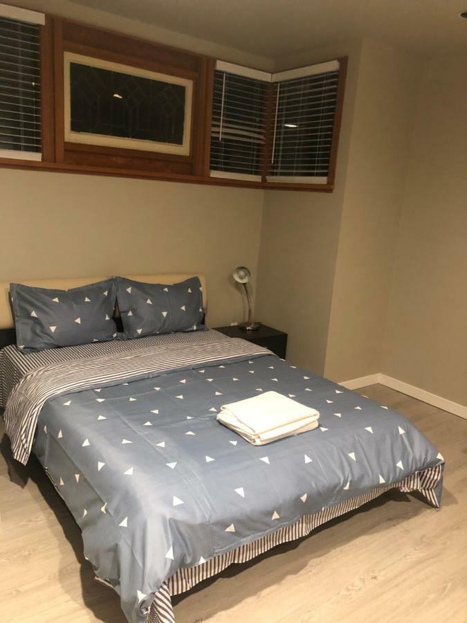 לאנגלי West Point Grey Guest House מראה חיצוני תמונה